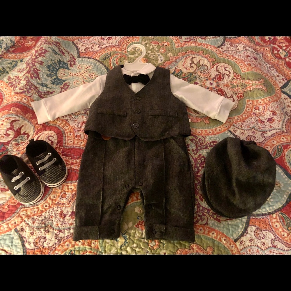 Brand new 6-12 month baby boy suit